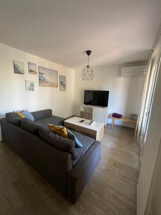 Appartement Proche Mer Avec Terrasse Et Jardin Privatif Hyères Eksteriør billede